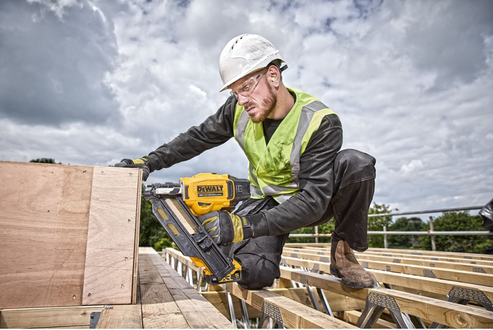 Акумуляторний цвяхозабивач DeWalt DCN930N-XJ для каркасних конструкцій 33° (5902013967927) - зображення 5