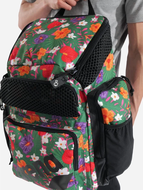 Рюкзак спортивний тканинний 45 л вміщує формат А4 Arena One Go Backpack Ao 45L 010232-911 Зелений/Червоний/Оранжевий (3468337652984) - зображення 8