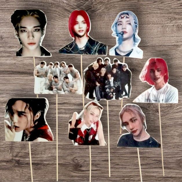 Кондитерські фігурки( топери) їстівні з цукрової мастики на торт "StrayKids" - Фото 1 Кондитерські фігурки( топери) їстівні з цукрової мастики на торт "StrayKids" - изображение 1