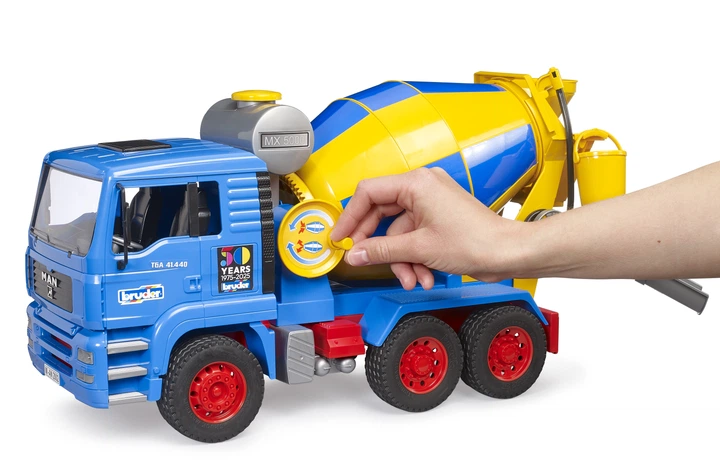 Samochód zabawkowy Bruder Betoniarka Man TGA (4001702010638) - obraz 7