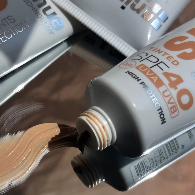 Солнцезащитный крем с тонирующим эффектом Nimue Sun-C SPF 40 средний 60 мл - изображение 3