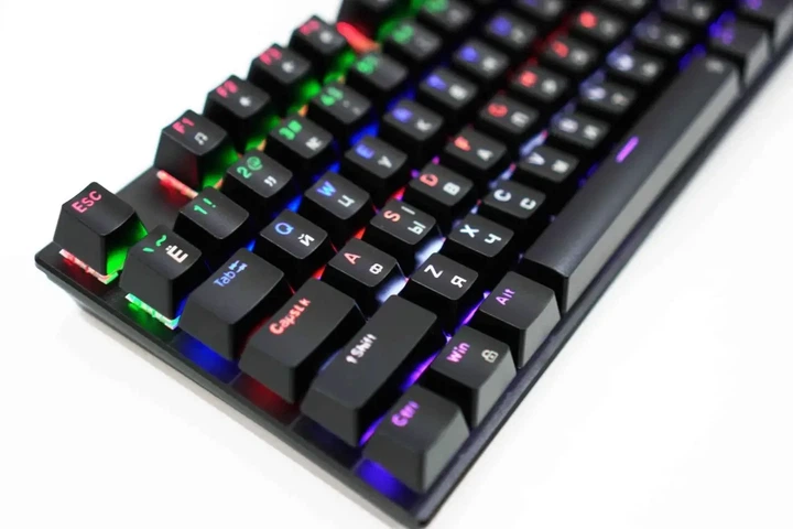 Клавиатура UKC K101 геймерская с разноцветной подсветкой RGB клавиатура для игр 10148 - изображение 4