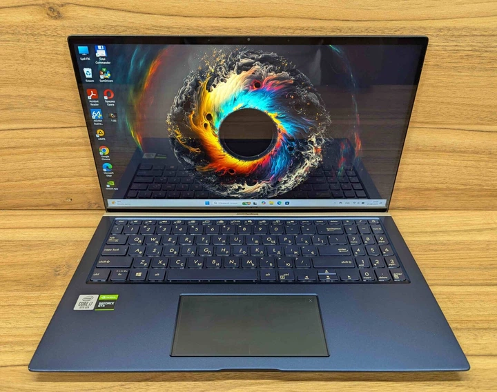 Ігровий ноутбук Asus ZenBook UX534F / 15.6
