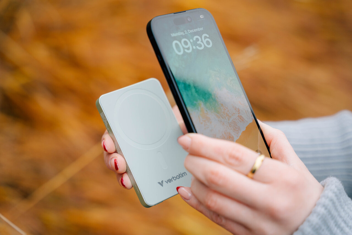 УМБ Verbatim Charge Go Essentials 10000 mAh 20W Green (23942322283) - зображення 6