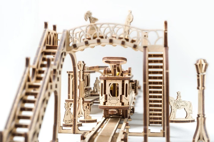 Механічний 3D пазл UGEARS Трамвайна лінія 284 деталі (70023) (4820184120570) - Фото 4 Механічний 3D пазл UGEARS Трамвайна лінія 284 деталі (70023) (4820184120570) - изображение 4