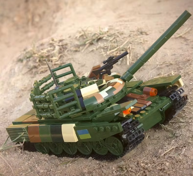 Детский конструктор XingBao военный танк ВСУ с защитной решёткой на башне из пластика 422 детали размером 16 на 10 на 8 см для детей от 6 лет (AW-1001) - Фото 3 Детский конструктор XingBao военный танк ВСУ с защитной решёткой на башне из пластика 422 детали размером 16 на 10 на 8 см для детей от 6 лет (AW-1001) - изображение 3