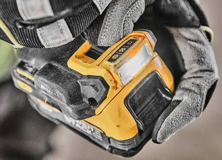 Akumulatorowa bezszczotkowa wiertarko-wkrętarka DeWALT DCD800E1T - obraz 4