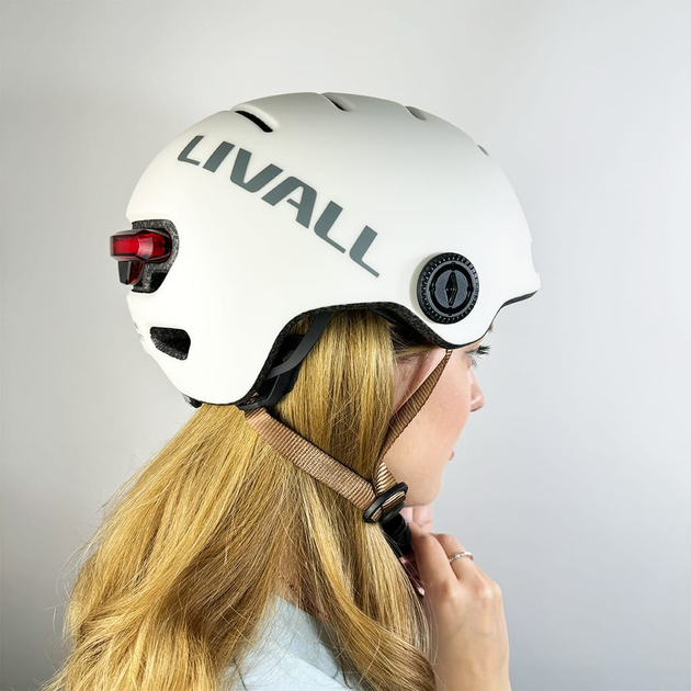 Kask rowerowy Livall L23 L 58-62 cm Białe/Kość Słoniowa (LIV-000L23-4310) - obraz 10