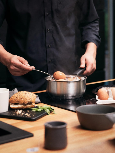 Ківш Fiskars Hard Face 1.8 л (6424002019947) - зображення 10