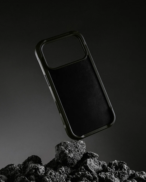 Кожаный чехол Nomad Rugged Horween Black для iPhone 17 Pro - изображение 12