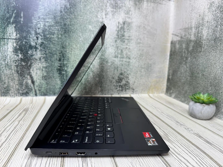 Бизнес-ноутбук Lenovo ThinkPad E14 G3 |14" Full HD IPS|Ryzen 3 5300U|16 GB|SSD 256 GB | Windows 10 | для работы обучения | Мощный | надежный - Б/У - Фото 4 Бизнес-ноутбук Lenovo ThinkPad E14 G3 |14" Full HD IPS|Ryzen 3 5300U|16 GB|SSD 256 GB | Windows 10 | для работы обучения | Мощный | надежный - Б/У - изображение 4