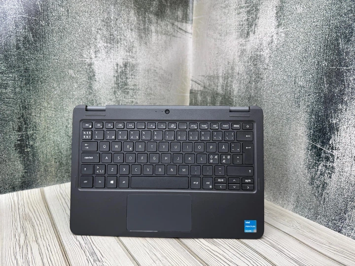 Ноутбук трансформер 2 в 1 Dell Latitude 3120 | 11.6" HD Touch | Intel Celeron N5100 | 4 GB RAM | 128 GB SSD | Windows | Компактный | для работы обучения | Веб-камера - Б/У - изображение 6