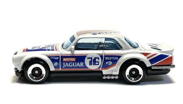 101-052 Cult 1/18 ジャガー Jaguar CULT 1/18 ジャガー XK120 FHC 1951-1954 グリーンメタリック
