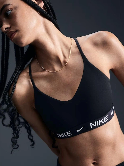 Top sportowy damski Nike W Nk Df Indy Lgt Spt Bra FD1062-011 L Czarny (197595465953) - obraz 1