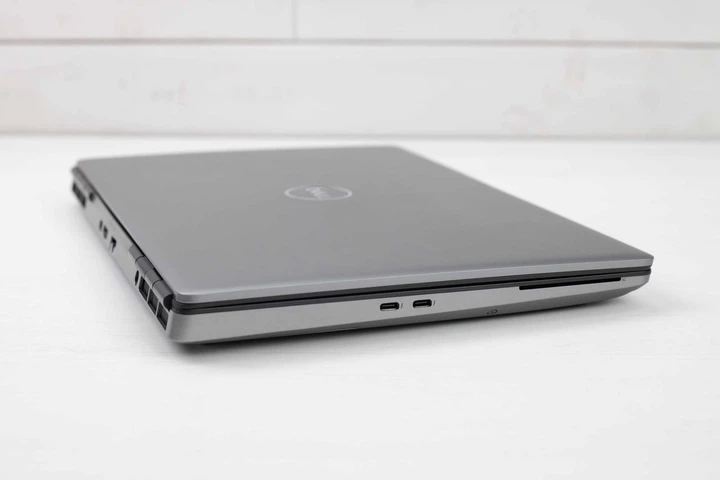 Dell Precision 7550 i7-10850H 32RAM 512SSD RTX3000 FHD IPS Touch