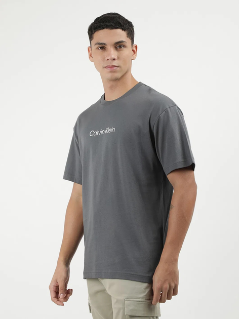 Футболка бавовняна чоловіча Calvin Klein K10K111346-PCX S Сіра (8720109917222) - зображення 4
