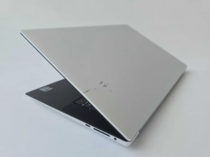 Ноутбук Dell Precision 5570 i7 12700H/RTX A2000 8GB/RAM 16GB/SSD