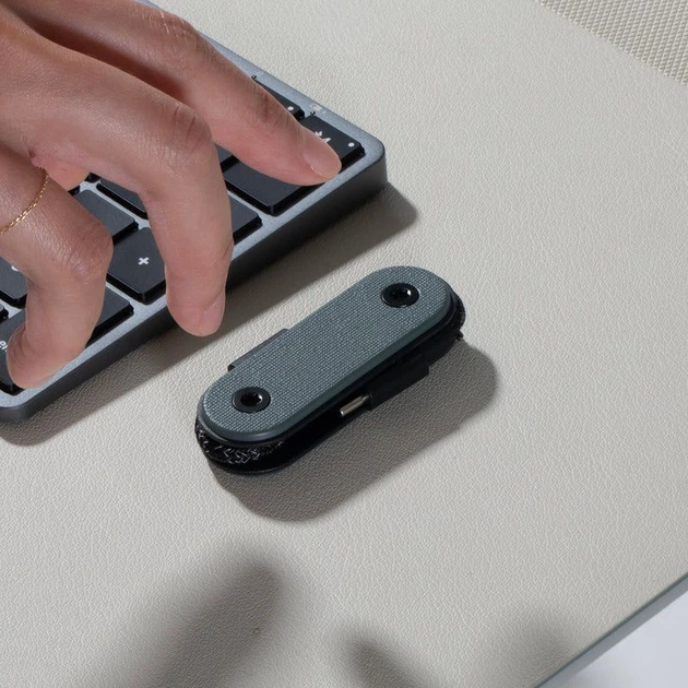 Кабель Native Union Pocket Cable USB-C to USB-C Slate Green - Фото 4 Кабель Native Union Pocket Cable USB-C to USB-C Slate Green - зображення 4