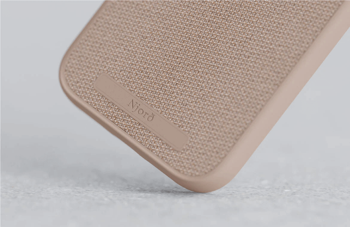 Чохол-накладка Njord Fabric MagSafe Case Pink Sand для iPhone 15 Plus (NA52FA12) - Фото 11 Чохол-накладка Njord Fabric MagSafe Case Pink Sand для iPhone 15 Plus (NA52FA12) - зображення 11