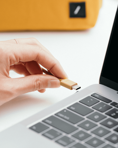 Кабель USB-C to USB-C Native Union Belt Cable USB-C to USB-C Kraft (1.2 m) (BELT-C-KFT-2-NP) - Фото 10 Кабель USB-C to USB-C Native Union Belt Cable USB-C to USB-C Kraft (1.2 m) (BELT-C-KFT-2-NP) - зображення 10