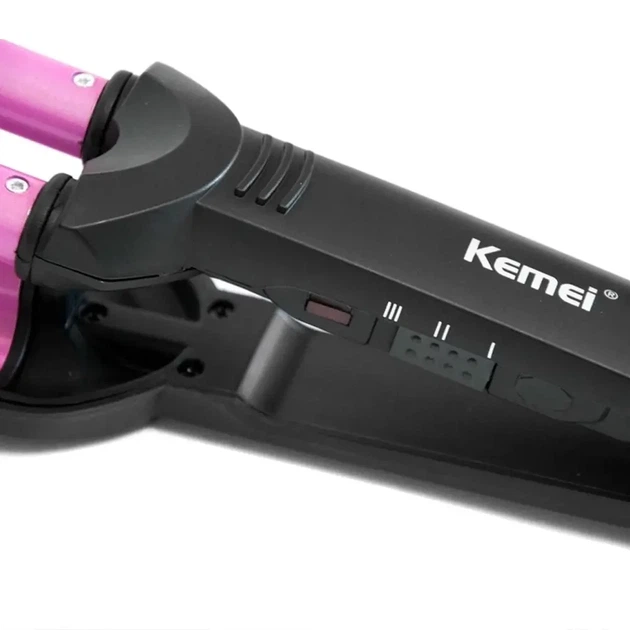 Плойка тройная Kemei KM-2022 с керамическим покрытием для локонов 7700 - Фото 3 Плойка тройная Kemei KM-2022 с керамическим покрытием для локонов 7700 - изображение 3