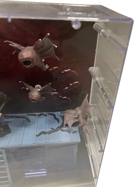 Zestaw figurek Funko Pop! Moments Deluxe Stranger Things Pahse Three (889698702577) (955555913065007) - Outlet - obraz 4