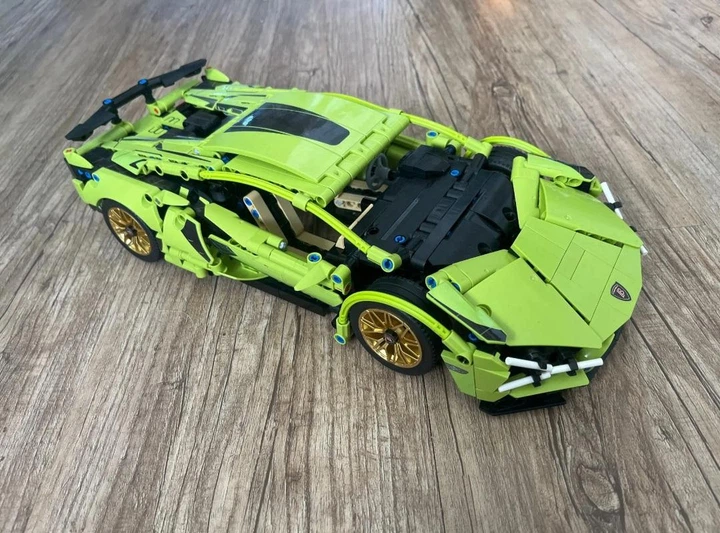 Конструктор Technic Lamborghini Sian 1280 деталей зелёный (67124