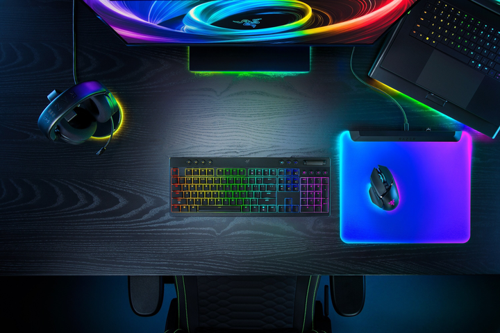 Klawiatura bezprzewodowa Razer BlackWidow V4 Low-Profile HyperSpeed Orange Switch Wireless/Bluetooth/USB Black (RZ03-05270800-R3M1) - obraz 10