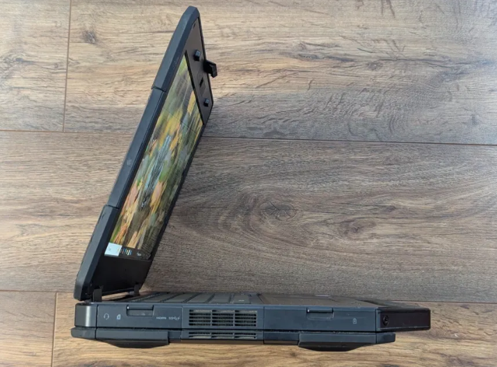 Защищенный ноутбук Б-класс Dell Latitude 5414 Rugged / 14" (1920x1080) IPS Touch / Intel Core i7-6600U (2 (4) ядра по 2.6 - 3.4 GHz) / 16 GB DDR4 / 512 GB SSD / Intel HD Graphics 520 / WebCam б/у - Фото 4 Защищенный ноутбук Б-класс Dell Latitude 5414 Rugged / 14" (1920x1080) IPS Touch / Intel Core i7-6600U (2 (4) ядра по 2.6 - 3.4 GHz) / 16 GB DDR4 / 512 GB SSD / Intel HD Graphics 520 / WebCam б/у - изображение 4