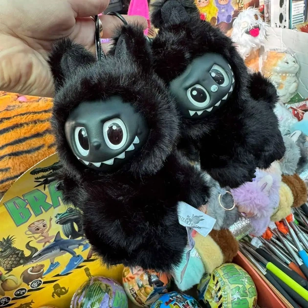 Мягкая игрушка Брелок ЛаБуБу полностью чёрный Labubu 15 см - изображение 5
