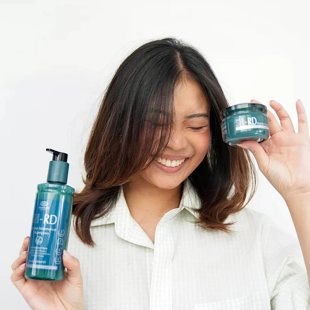 Профессиональный интенсивный шампунь SH-RD Thyme Intensive Shampoo На основе масла тимьяна Против перхоти 500 мл (652418100744) - Фото 4 Профессиональный интенсивный шампунь SH-RD Thyme Intensive Shampoo На основе масла тимьяна Против перхоти 500 мл (652418100744) - изображение 4