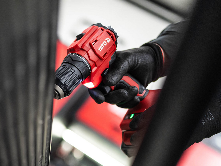 Wkrętarko-wiertarka akumulatorowa YATO 18V 45 Nm 2 akumulatory 2 Ah (YT-8277905) - obraz 11