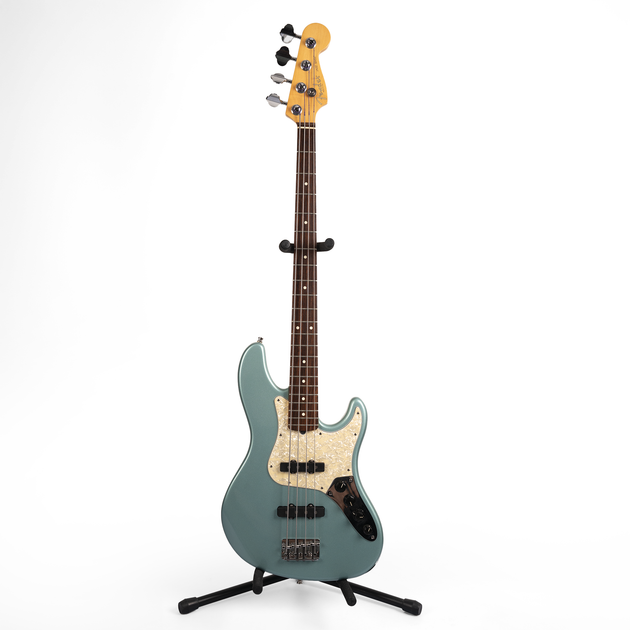 Бас-гитара Fender Jazz Bass Deluxe 1997 - Фото 1 Бас-гитара Fender Jazz Bass Deluxe 1997 - изображение 1