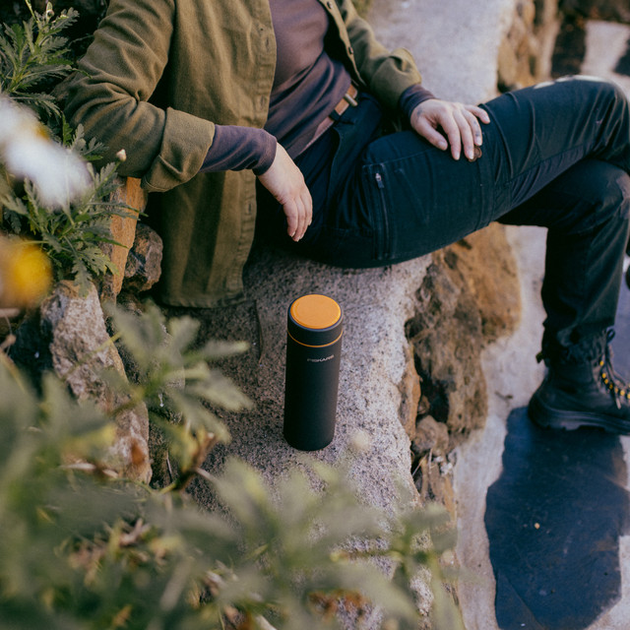 Термос Fiskars On-the-go 0.5 л Чорний (1078699) - зображення 5