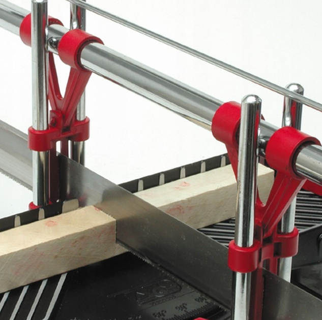 Piła kątowa Vorel 29000 ukosowa ręczna do listew 550 mm (5906083290008) - obraz 2