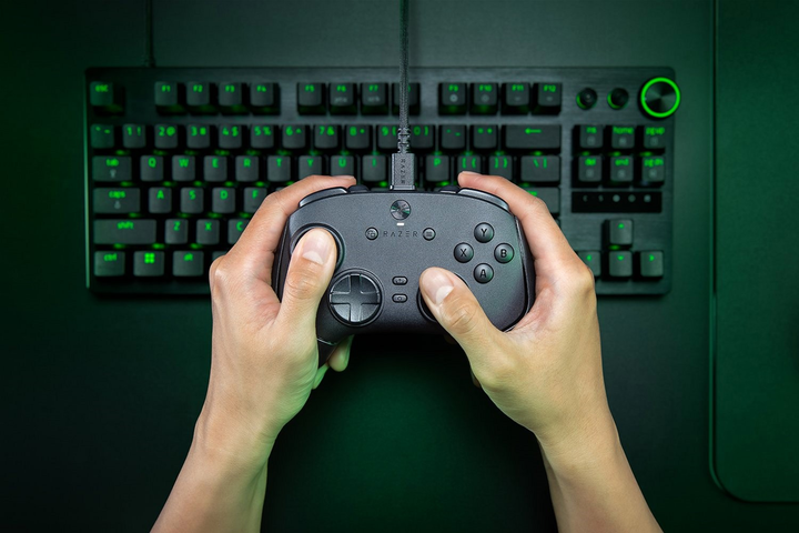 Kontroler Razer Wolverine V3 TE 8K PC Black (RZ06-05550100-R3M1) - obraz 9