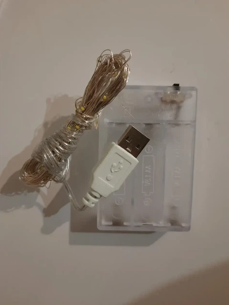 Гірлянда НА БАТАРЕЙКАХ + USB 50 LED 5 м білий РОСА світлодіодна - Фото 1 Гірлянда НА БАТАРЕЙКАХ + USB 50 LED 5 м білий РОСА світлодіодна - зображення 1