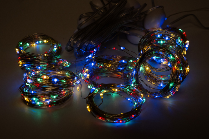 Разноцветная LED-гирлянда «Штора» (3х3 м) — 300 светодиодов, USB-питание, пульт ДУ и крючки для монтажа - изображение 2