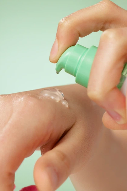 Сыворотка для лица PURITO Seoul Wonder Releaf Centella Serum Unscented с экстрактом центеллы без масел 60 мл (8809563100316) - Фото 4 Сыворотка для лица PURITO Seoul Wonder Releaf Centella Serum Unscented с экстрактом центеллы без масел 60 мл (8809563100316) - изображение 4