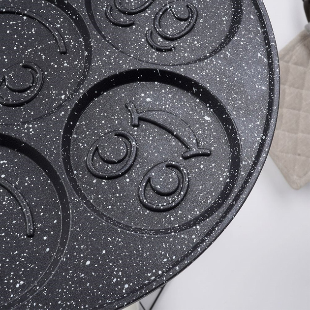 Сковорода для яєць Vilde Black & Wood гранітова на 7 відділів 26 см (5904316465100) - зображення 4