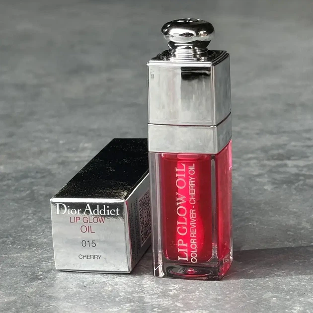 Питательное масло для губ Christian Dior Addict Lip Glow Oil 015 - Cherry 6 мл - Фото 1 Питательное масло для губ Christian Dior Addict Lip Glow Oil 015 - Cherry 6 мл - изображение 1