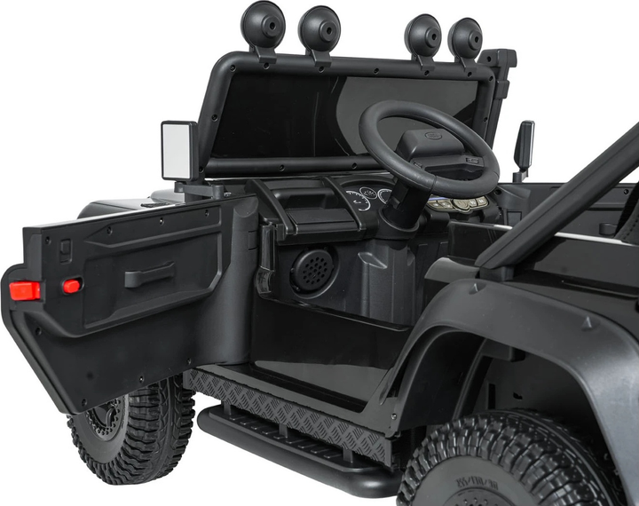 Електричний автомобіль для дітей Land Rover Defender 110 SVX Concept Чорний (5903864984729) - зображення 17