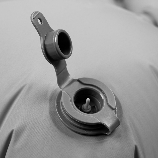 Надувний матрац Spokey Треккінговий ultralight Air Bed 213 x 62 x 6 см Світло-сірий 941062 (5905339410627) - зображення 5