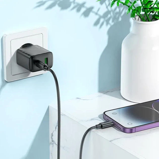 Зарядне HOCO CS23A PD30W Type-C 1USB PD30W з кабелем Type-C to Lightning чорне - Фото 4 Зарядне HOCO CS23A PD30W Type-C 1USB PD30W з кабелем Type-C to Lightning чорне - изображение 4