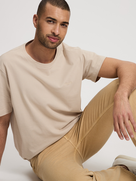 Футболка бавовняна довга чоловіча Cross Jeans 16122-053 XL Бежева (8697319806274) - зображення 4