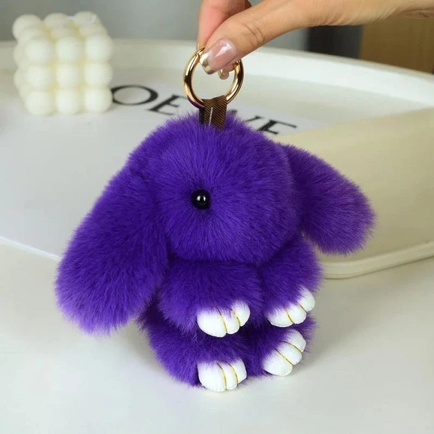 Брелок-игрушка Кролик из искусственного меха 15см фиолетовый - изображение 3