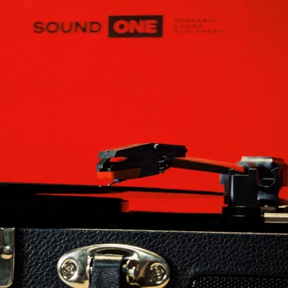 Проигрыватель винила Sound One Pop Черный (so-p-bk1) - Фото 7 Проигрыватель винила Sound One Pop Черный (so-p-bk1) - изображение 7