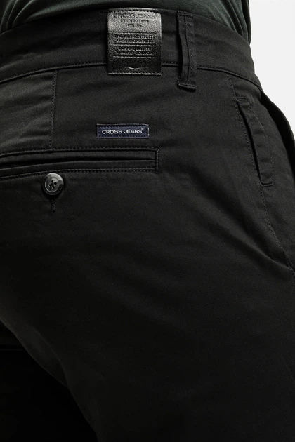 Джинси Regular Fit чоловічі Cross Jeans F 194-735 W30L32 Чорні (8697319807950) - зображення 4