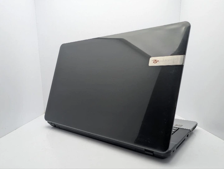 Ноутбук Packard Bell EasyNote LE / 17.3" (1600x900) TN / AMD E1-1200 (2 ядра по 1.4 GHz) / 6 GB DDR3 / 120 GB SSD / AMD Radeon HD 7310 Graphics / WebCam / DVD-ROM б/у - Фото 8 Ноутбук Packard Bell EasyNote LE / 17.3" (1600x900) TN / AMD E1-1200 (2 ядра по 1.4 GHz) / 6 GB DDR3 / 120 GB SSD / AMD Radeon HD 7310 Graphics / WebCam / DVD-ROM б/у - изображение 8