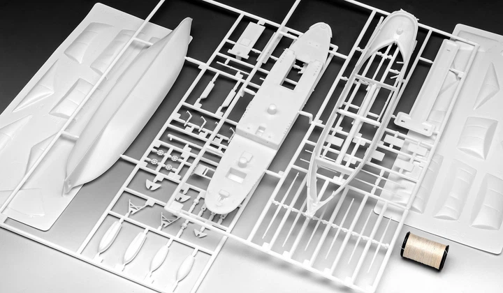 Сборная модель-копия Revell Корабль Gorch Fock Уровень 3 Масштаб 1:350 (RVL-05432) - изображение 5